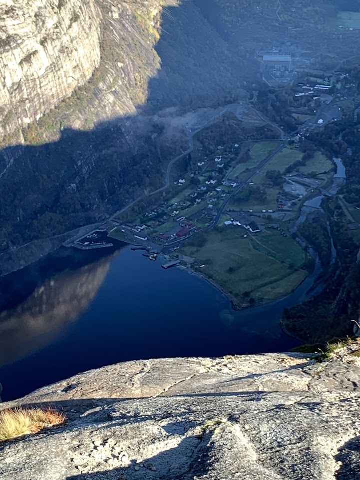 LYSEBOTN